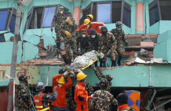 Nepal: Broj žrtava zemljotresa popeo se na 5.057