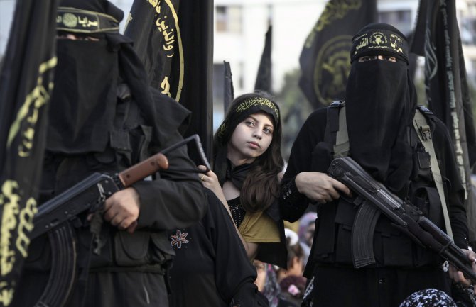 Džihadistkinje porijeklom iz Bosne redovno zovu mame