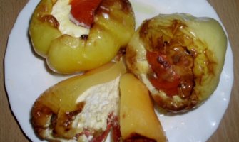 Paprike punjene sirom i jajima