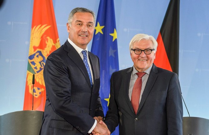 Lično ću se angažovati da dobijete poziv