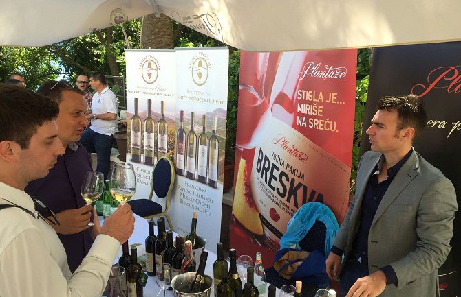 Još jedna uspješna prezentacija vina i nove rakije Breskve