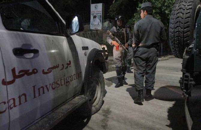  Ubijeno 11 talaca u hotelu  