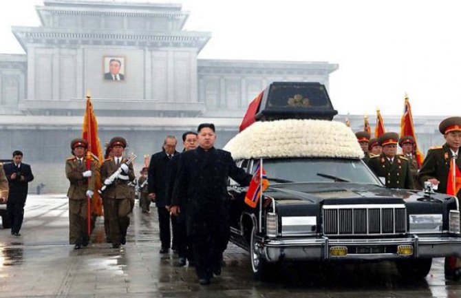 Nosili kovčeg - brutalno ubijeni i protjerani