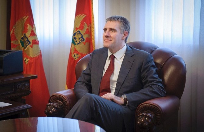 12. aprila Lukšić predstavlja program za generalnog sekretara UN 