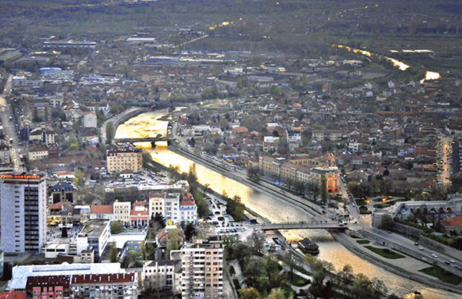 Uhapšena direktorka škole zbog mita