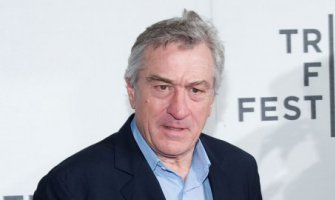 Robert De Niro povukao film o vakcinaciji