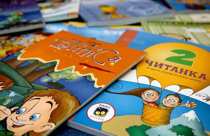 Za dva đaka za knjige i pribor  potrebno oko 300 eura