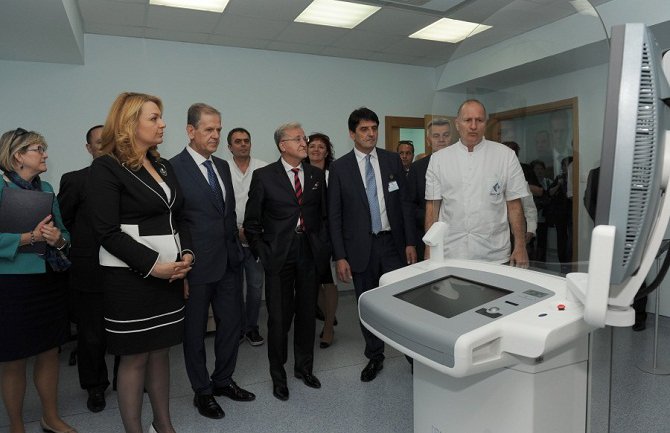 Počeo sa radom digitalni mamograf u KCCG