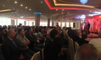 Nakon povlačenja kandidature: Markišić podržao Krivokapića