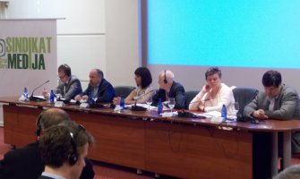 Camović: Lakše je pričati o demokratiji nego praktikovati je