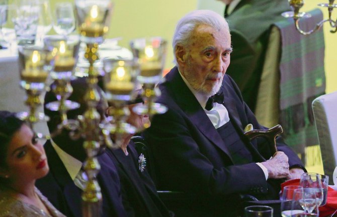 Preminuo Kristofer Li