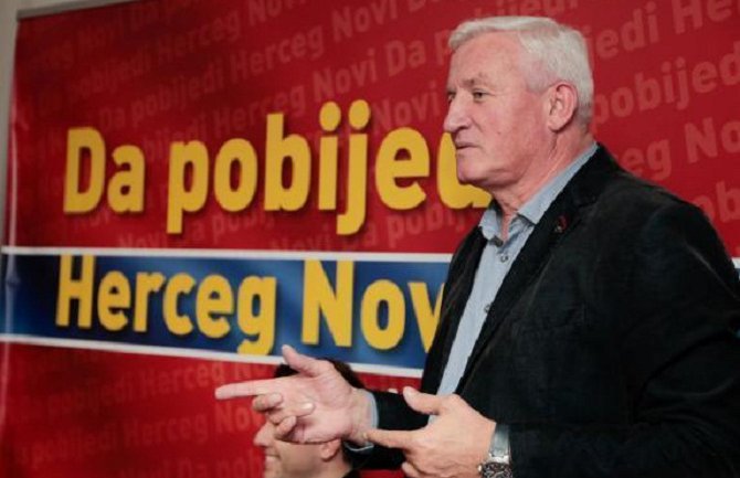 Krušo vjeruje da će se urediti odnosi u Izboru