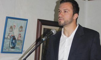 Hodžić:Umjesto igranja sa nacionalnim osjećajima ponuditi rješenje za izlazak iz krize