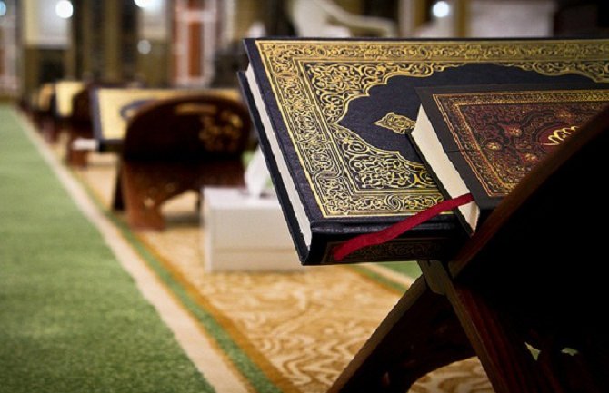 Broj vjernika u malim džamijama tokom obreda 15, u srednjim 25, u dvorištu 20, bolesni da ne dolaze...