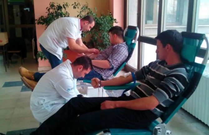 Hvala što mi spasavaš život!