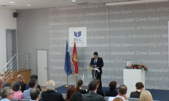 Odali poštu profesoru Zoranu Kljajiću