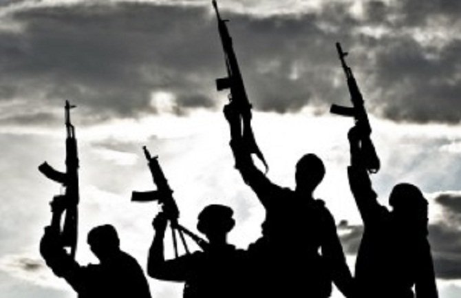 Novi horor ISIS-a: Monstruozno ubili 12 muškaraca 