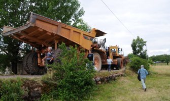 I barikade imaju alternativu