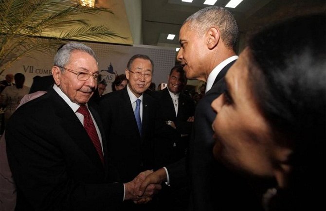 Obama i Kastro dogovorili otvaranje ambasada