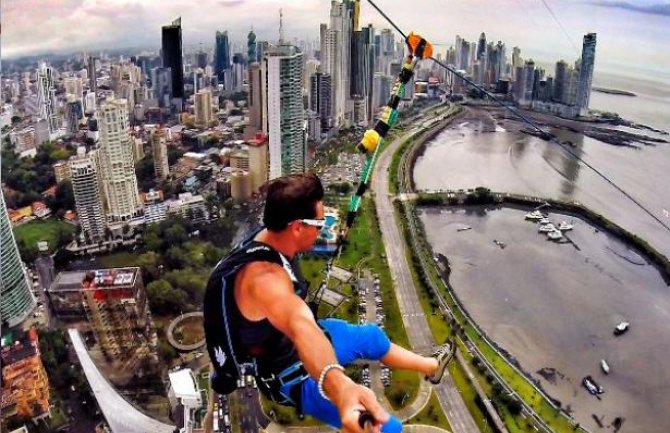 Ovo je najluđi Ziplining ikada (VIDEO)