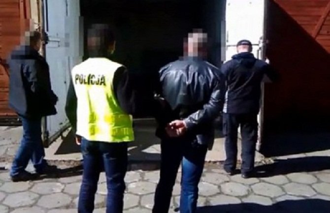 Vlasnik građevinske firme masakrirao i živog sahranio radnika koji je tražio platu!