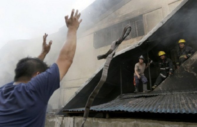 Devet radnika poginulo u požaru u fabrici obuće