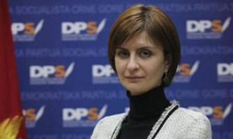 Šćepanović: Nastup Vučića i Irineja-loša režija, još gora gluma