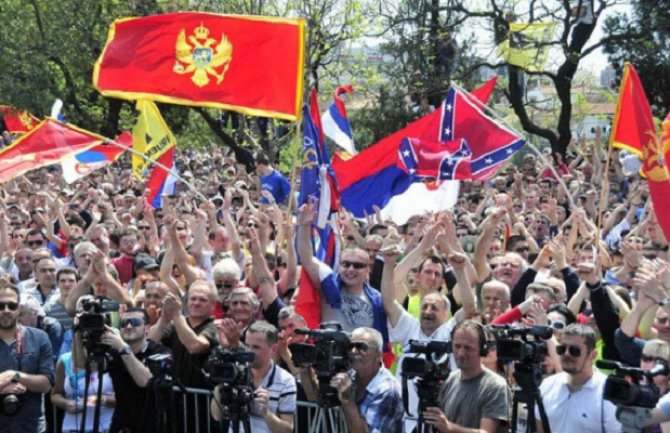 Demokratski front  danas o protestima