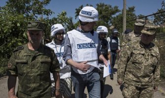 OEBS: Prijete nam oružjem u Ukrajini