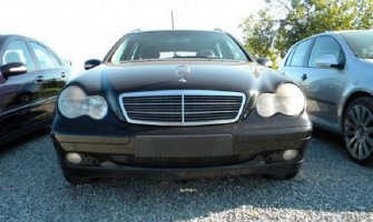 Ministri  preferiraju mercedese