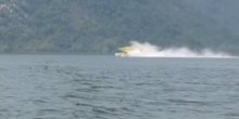 Snimak pada aviona u Skadarsko jezero