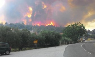 Požari  bukte na Pelješcu, Korčuli i Braču