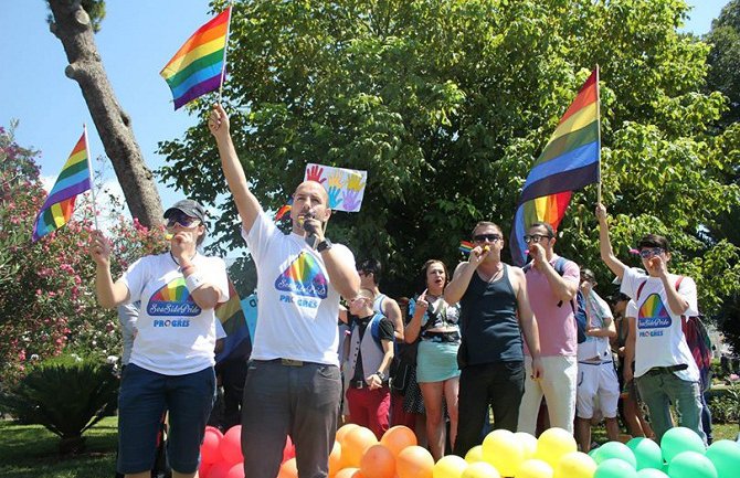 LGBT osobe u Crnoj Gori bez sloboode okupljanja  