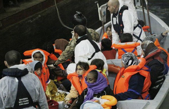 Najmanje 25 stradalih i 400 preživjelih