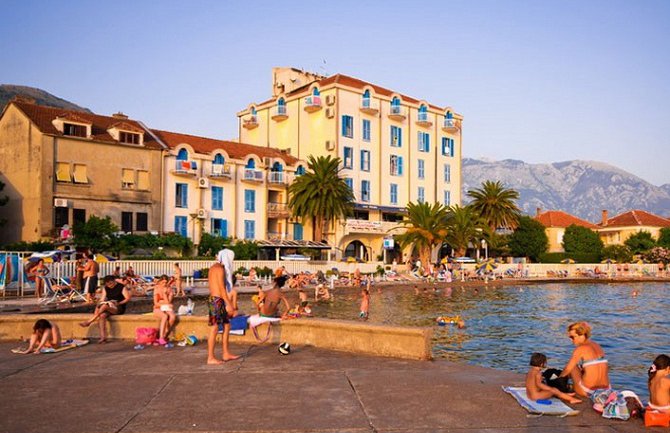 U Tivtu 55% više turista, iz CG 72 gosta