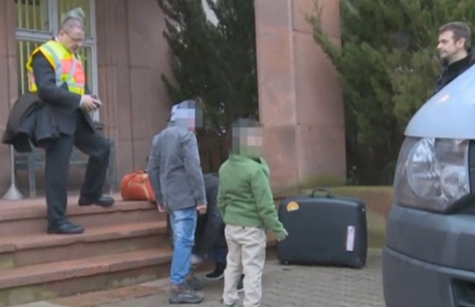 Deportacija azilanata iz Njemačke (VIDEO)
