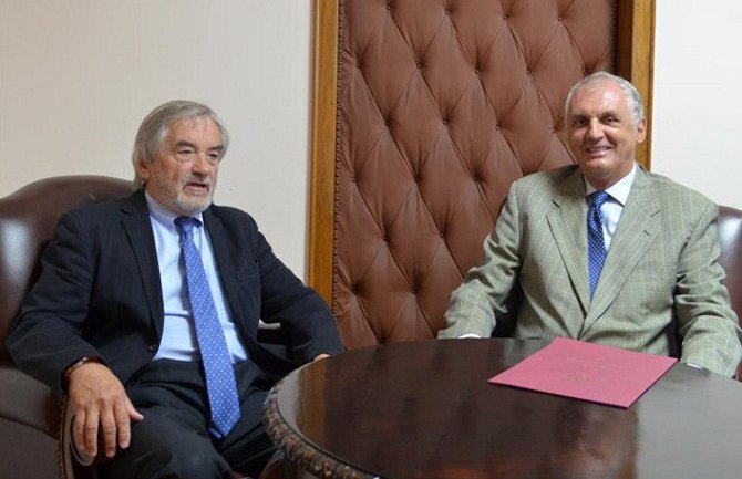 Crna Gora zaslužila pozivnicu u NATO