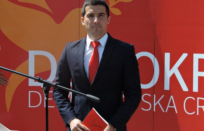 Bečić: Kriza u Kotoru problem cijele opozicije