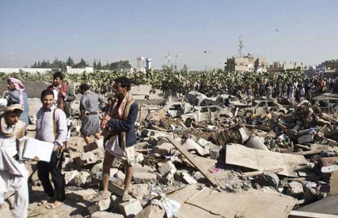 Cio Jemen na rubu gladi