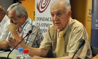 Goati: Opozicija na staklenim nogama