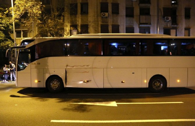 Autobus udario u zgradu, 7 povrijeđeno
