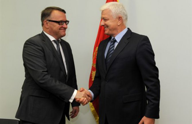 NATO može obezbijediti i očuvati mir i sigurnost na Balkanu