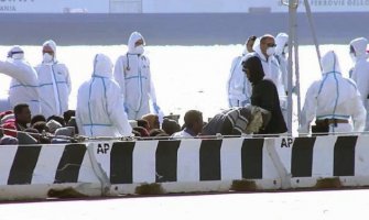 Potonuo brod s izbjeglicama, 37 poginulo