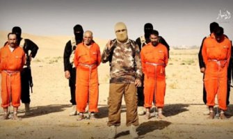 Islamisti lancima vezali četiri šiita i žive ih spalili (Foto)