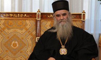 Amfilohije ne želi da kaže da li će glasati i učestvovati u kampanji