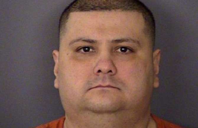 San Antonio: Podigao je ruke, a policajac ga je ubio (VIDEO)