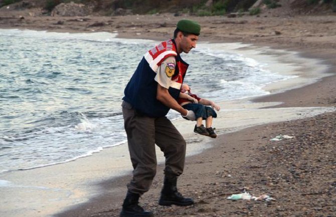 Turska: Uhapšen i peti osumnjičeni za smrt dječaka Ajlana Kurdija