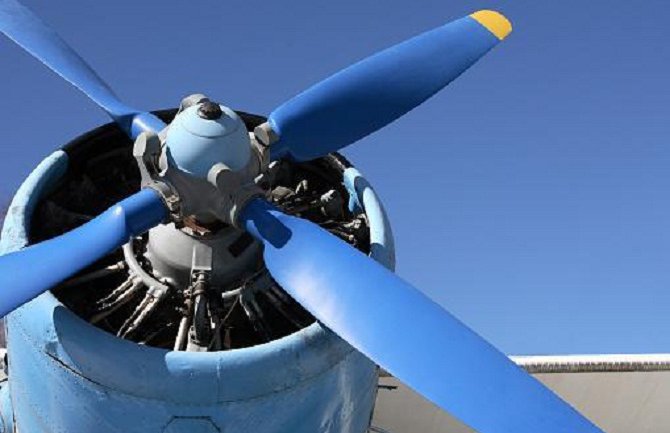 Srušio se mali avion, poginulo pet osoba