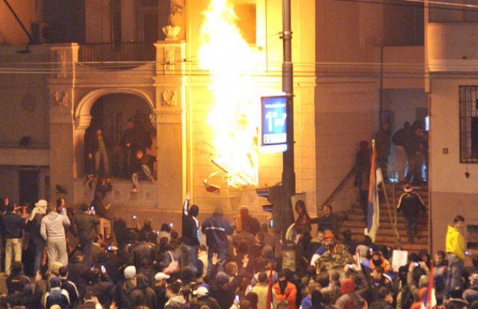  Uslovne kazne za paljenje ambasada 2008. godine