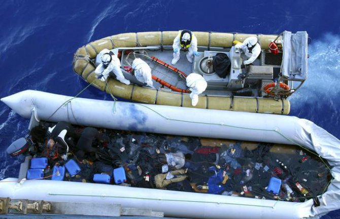 Grčka: Prevrnuo se čamac sa izbjeglicama, nestalo četvoro djece